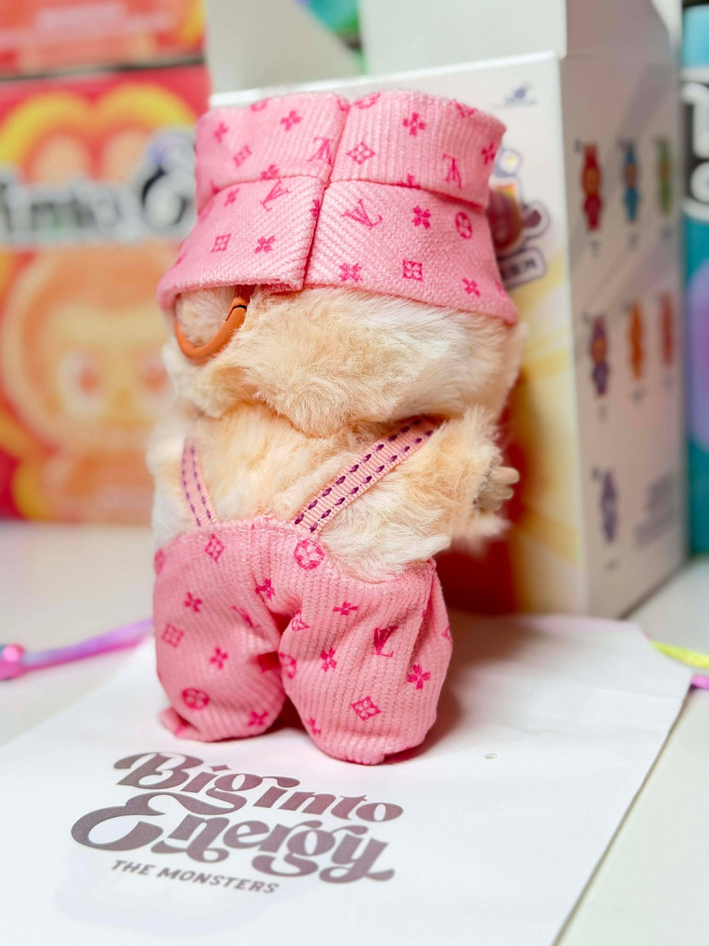 HAPPINESS - Labubu Big Into Energy Plush – Pink Outfit | POP MART Authentic