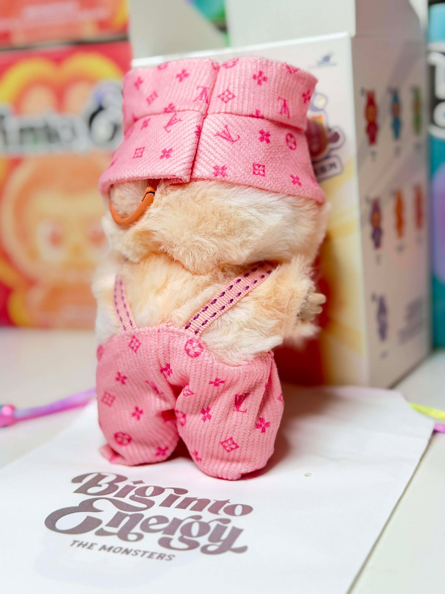 HAPPINESS - Labubu Big Into Energy Plush – Pink Outfit | POP MART Authentic