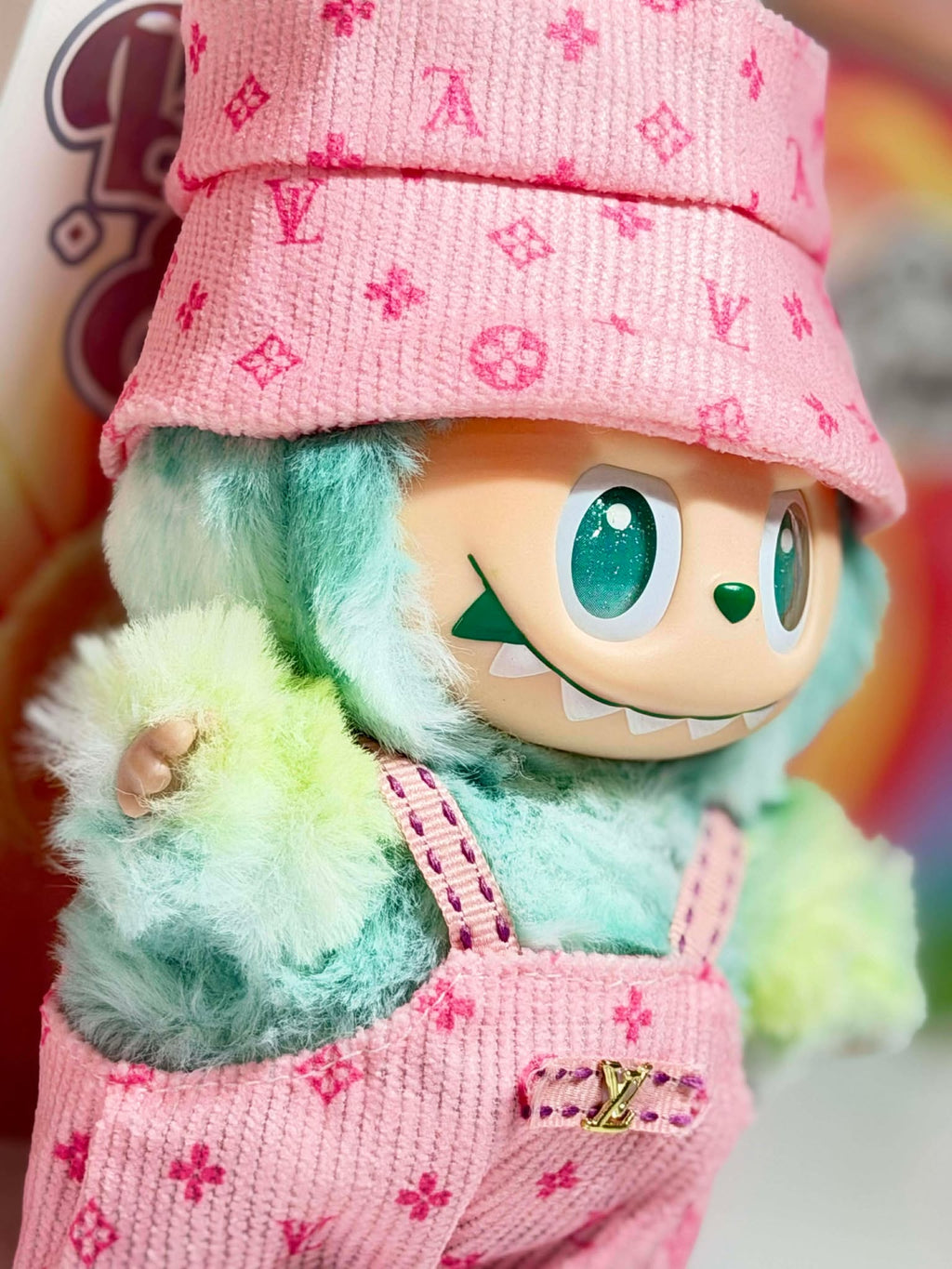 SERENITY - Labubu Big Into Energy Plush – Pink Outfit | POP MART Authentic