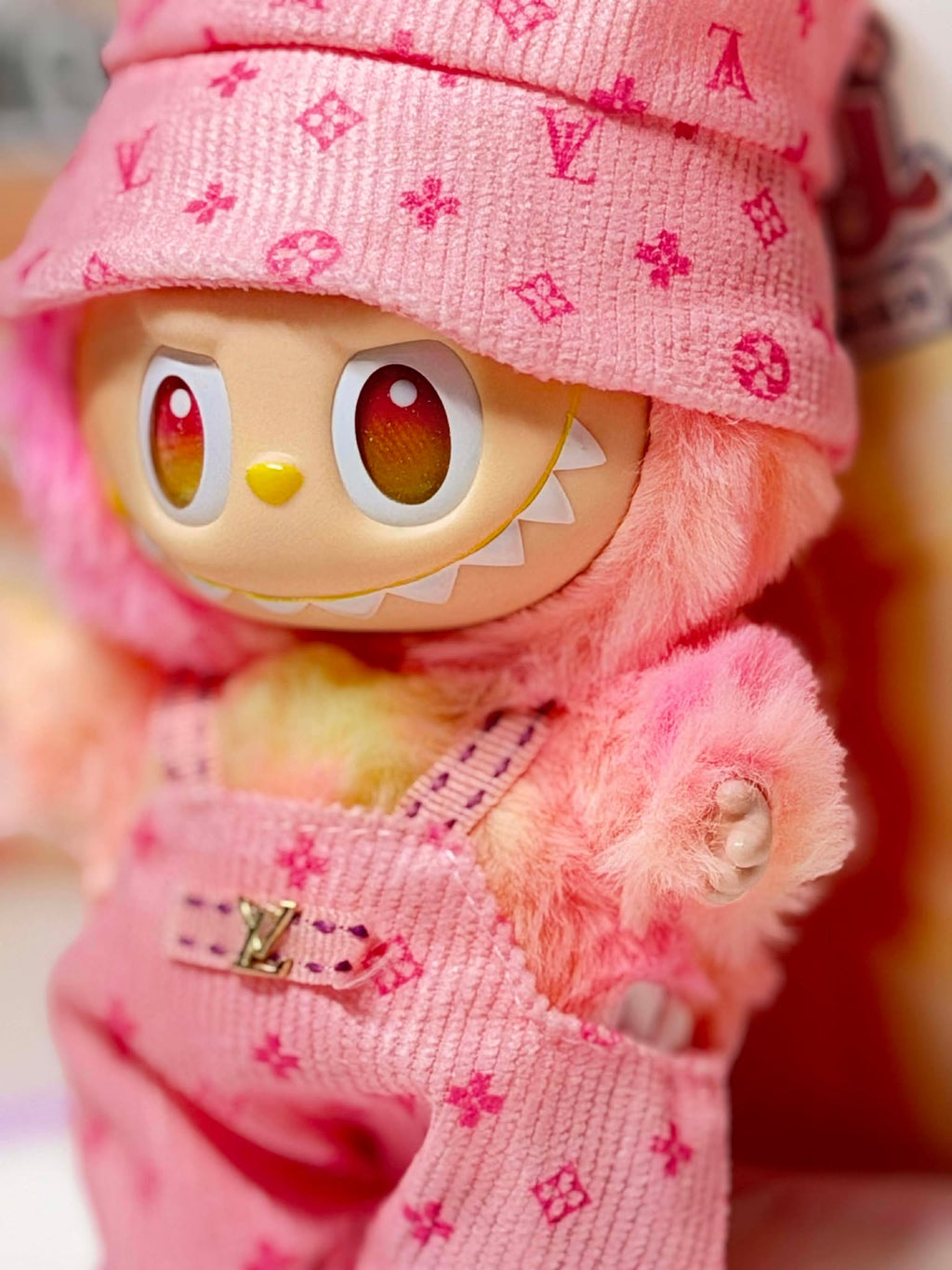 LOYALTY - Labubu Big Into Energy Plush – Pink Outfit | POP MART Authentic