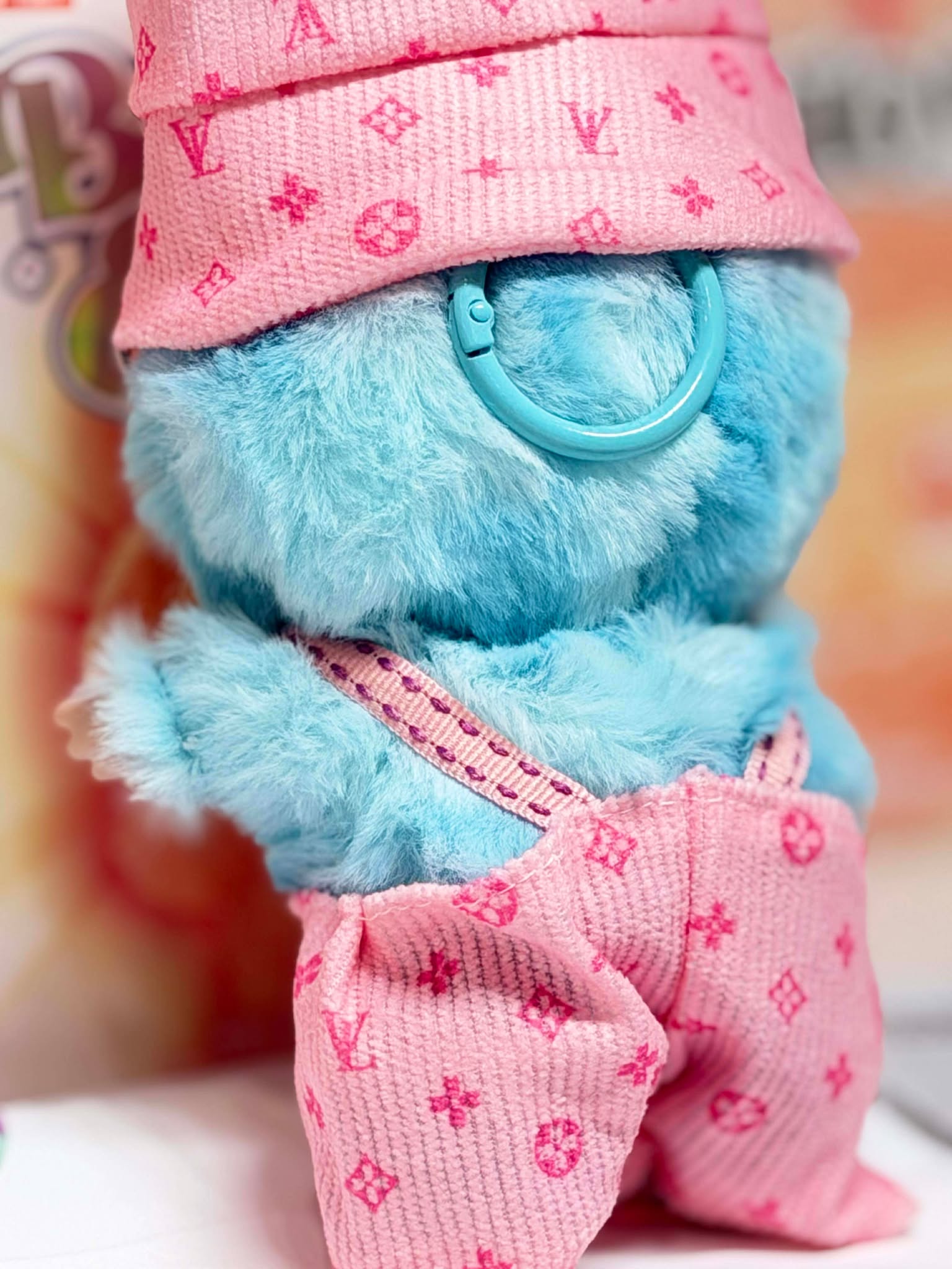 HOPE - Labubu Big Into Energy Plush – Pink Outfit | POP MART Authentic