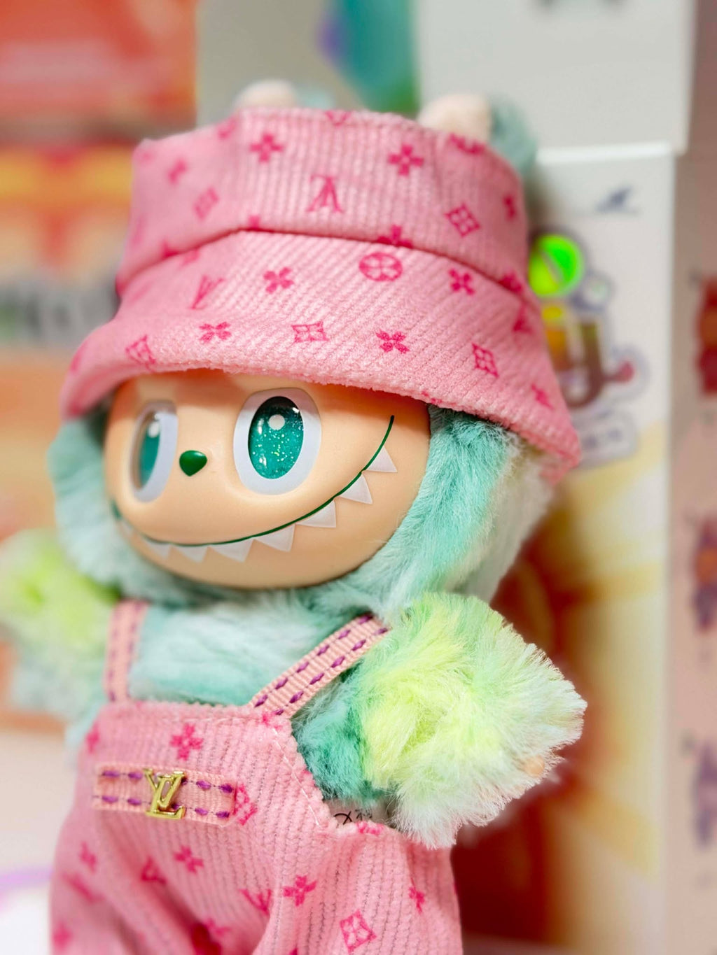 SERENITY - Labubu Big Into Energy Plush – Pink Outfit | POP MART Authentic