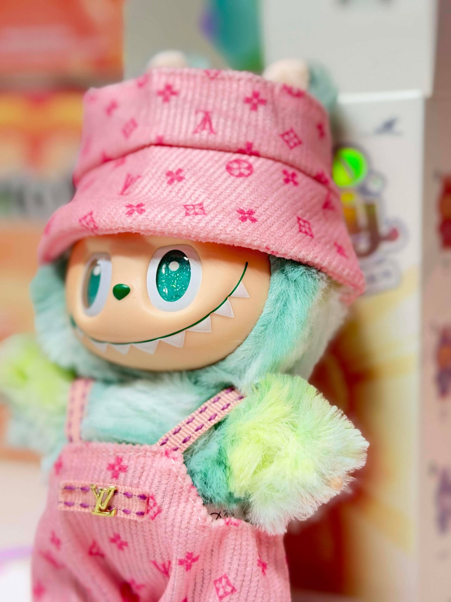 SERENITY - Labubu Big Into Energy Plush – Pink Outfit | POP MART Authentic