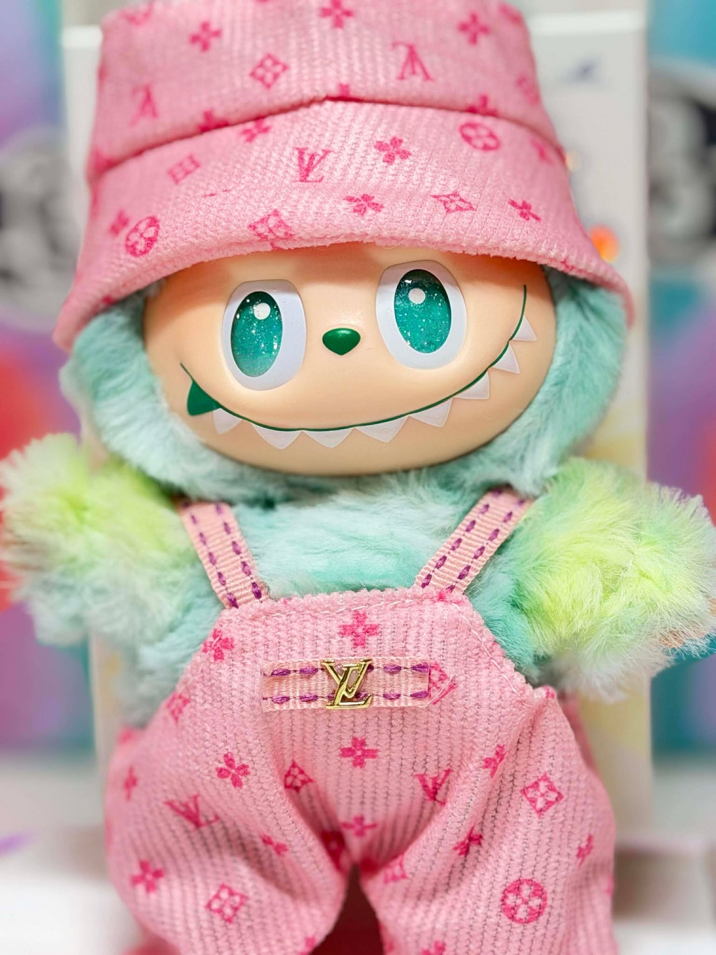 SERENITY - Labubu Big Into Energy Plush – Pink Outfit | POP MART Authentic