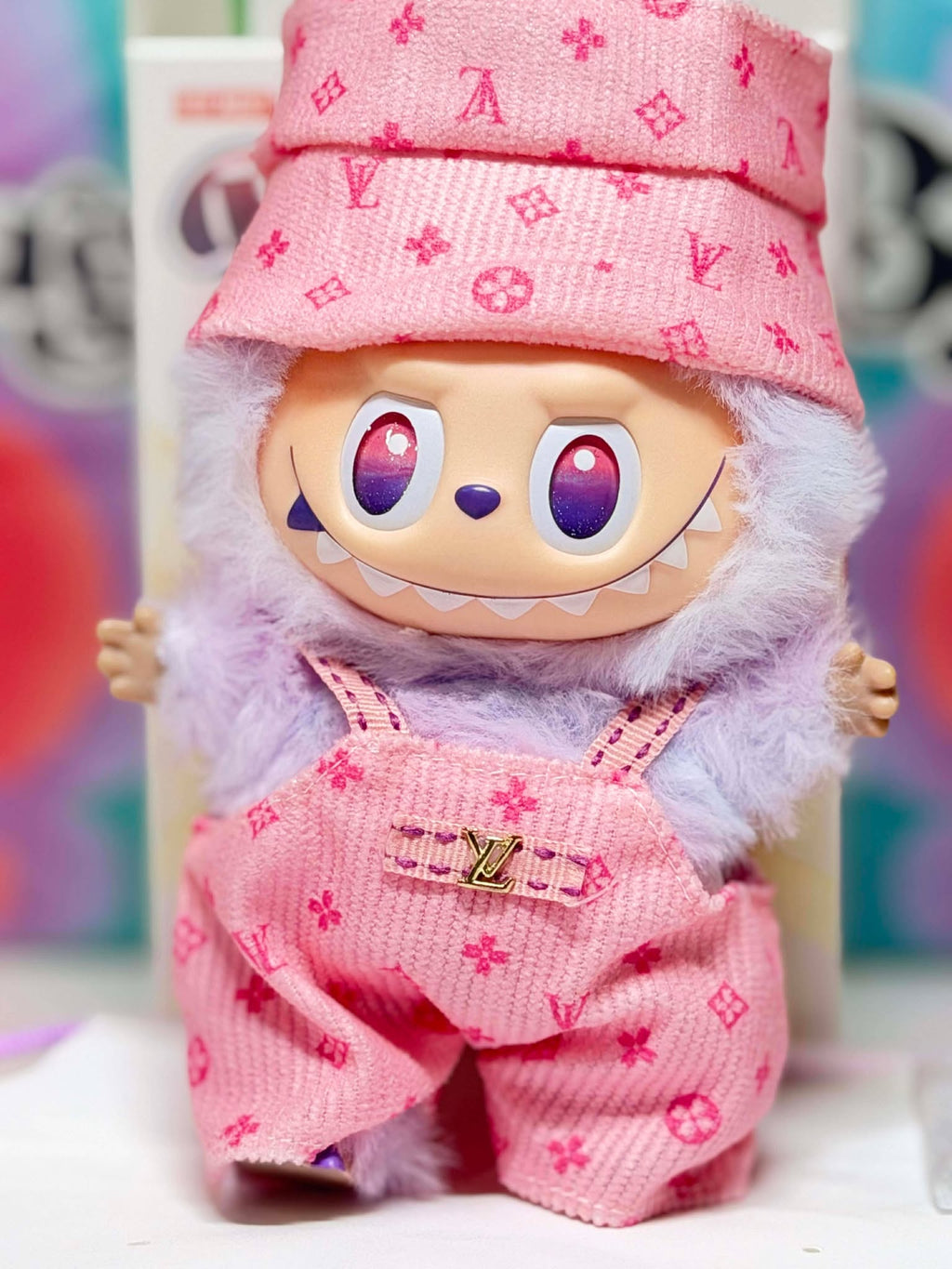 LUCK - Labubu Big Into Energy Plush – Pink Outfit | POP MART Authentic